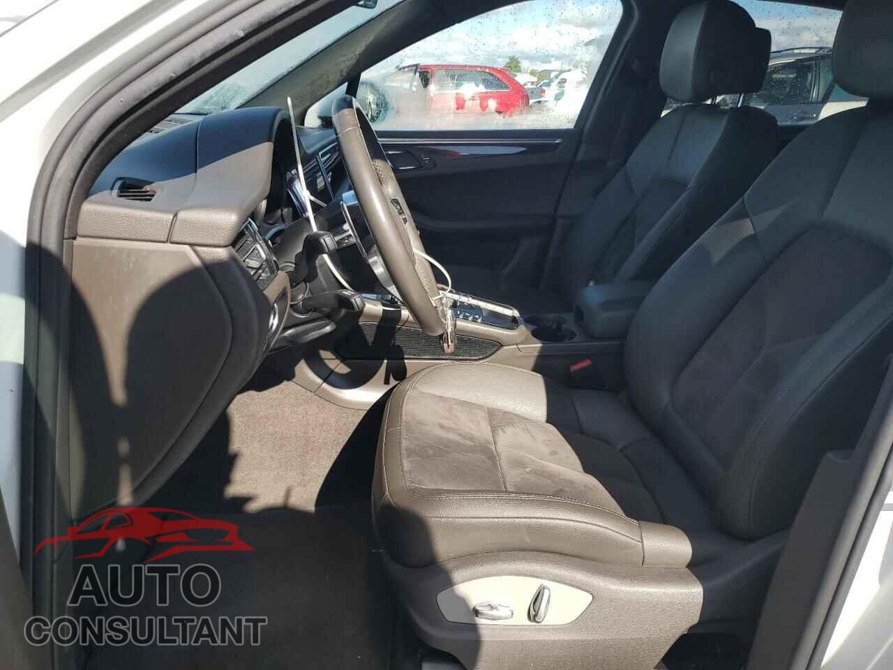 PORSCHE MACAN 2019 - WP1AA2A51KLB00213