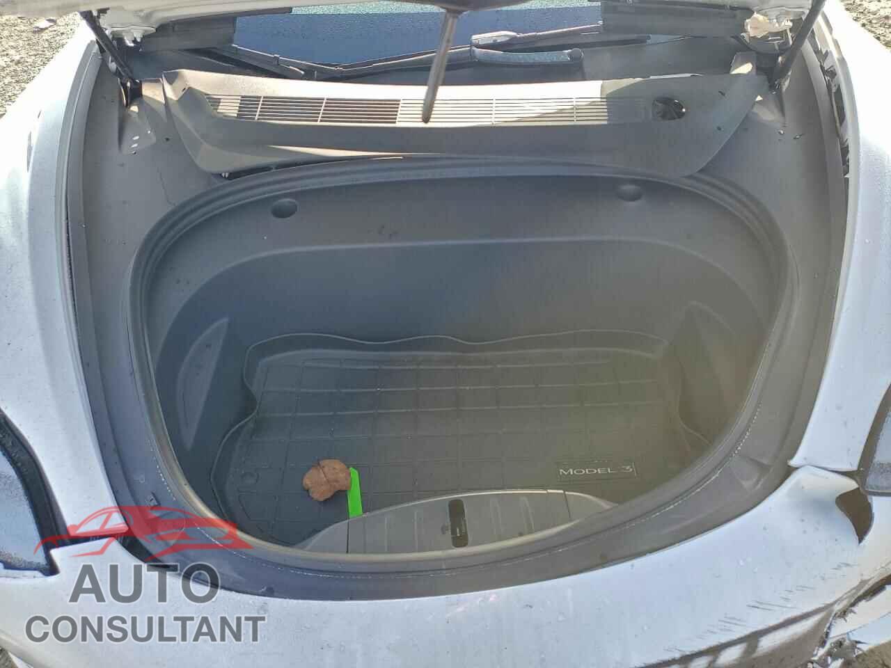 TESLA MODEL 3 2022 - 5YJ3E1EA4NF362363