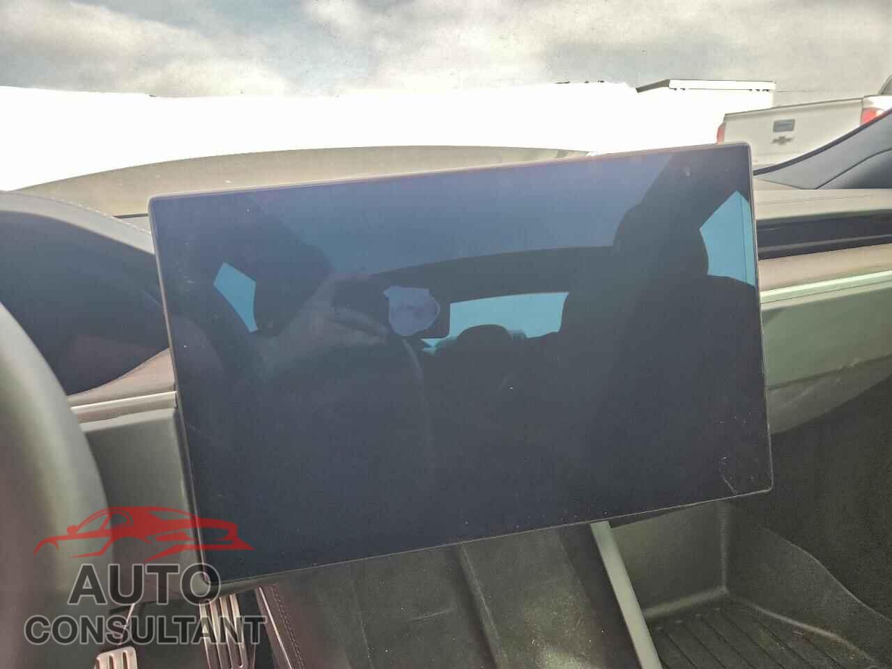 TESLA MODEL S 2024 - 5YJSA1E50RF537806