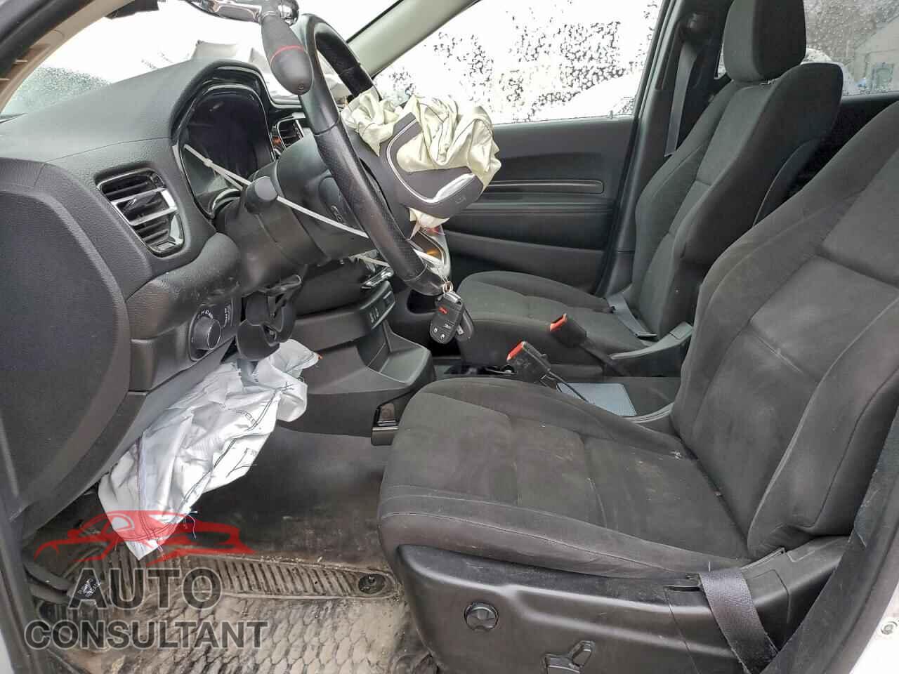 DODGE DURANGO 2022 - 1C4SDJFT4NC193053