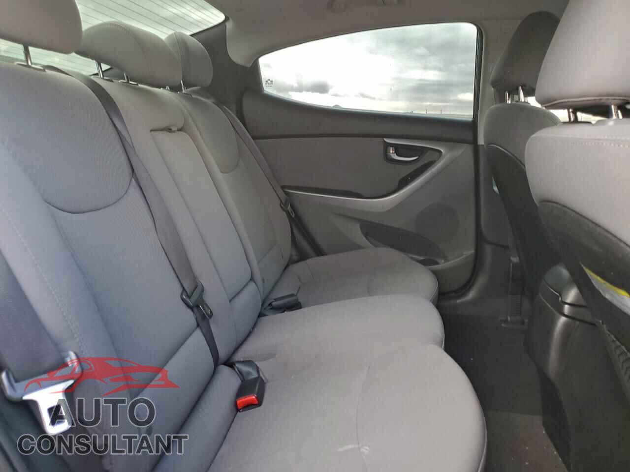 HYUNDAI ELANTRA 2015 - 5NPDH4AE4FH611706