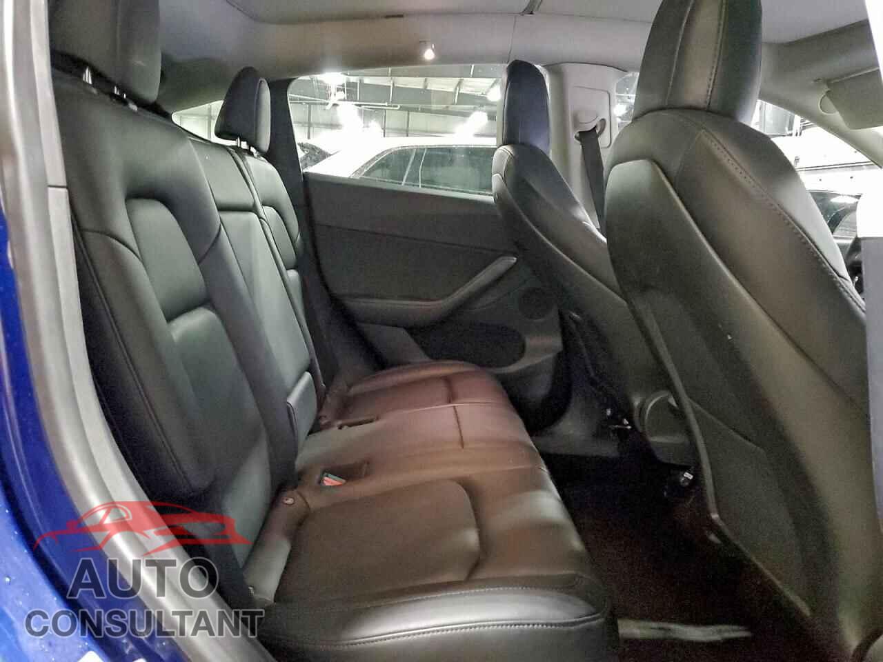 TESLA MODEL Y 2020 - 5YJYGDEF4LF000950
