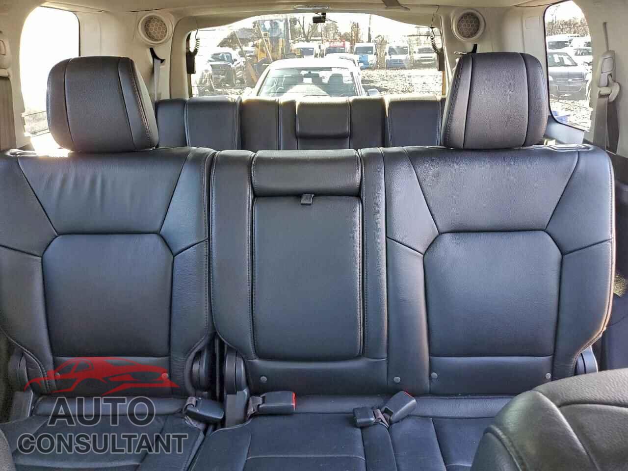 HONDA PILOT 2013 - 5FNYF4H9XDB016631