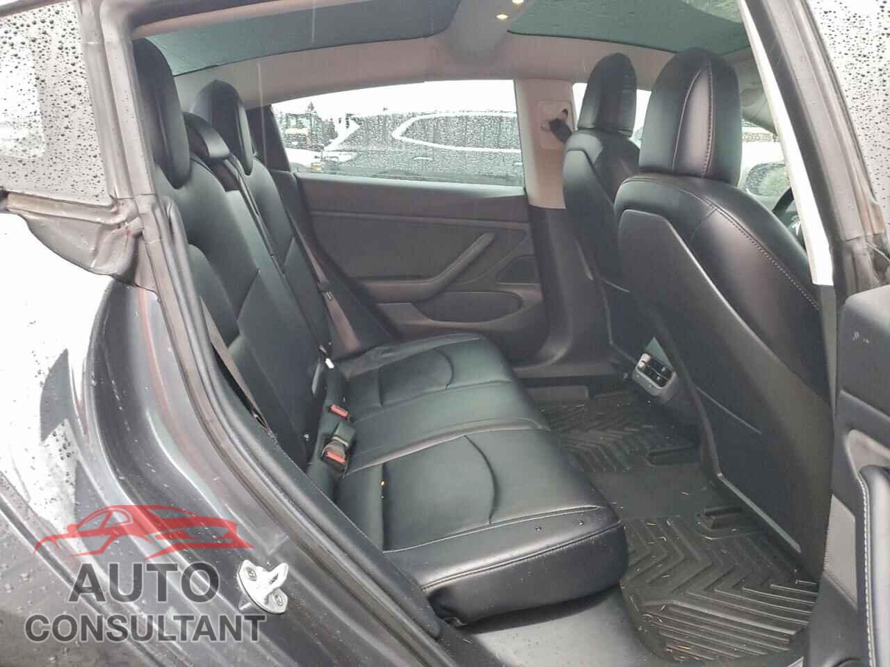 TESLA MODEL 3 2017 - 5YJ3E1EA6HF002421