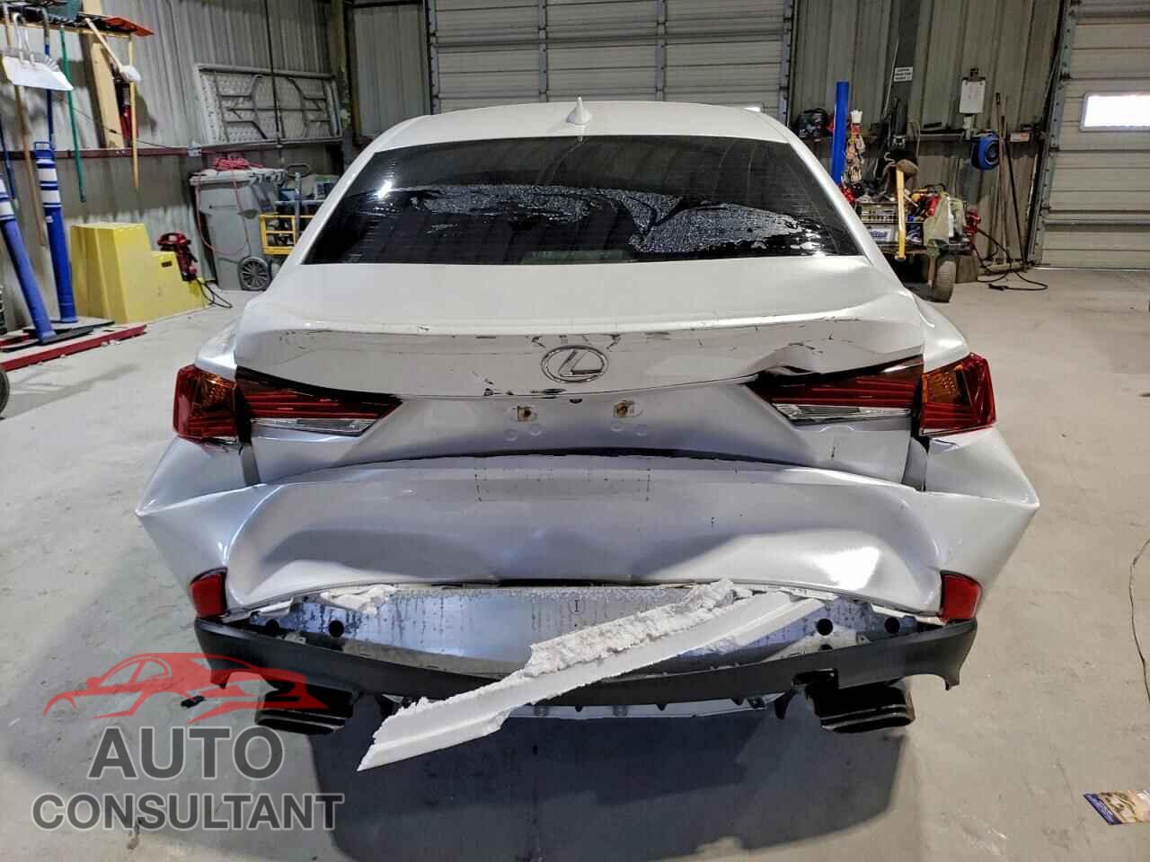 LEXUS IS 2017 - JTHCM1D20H5025237
