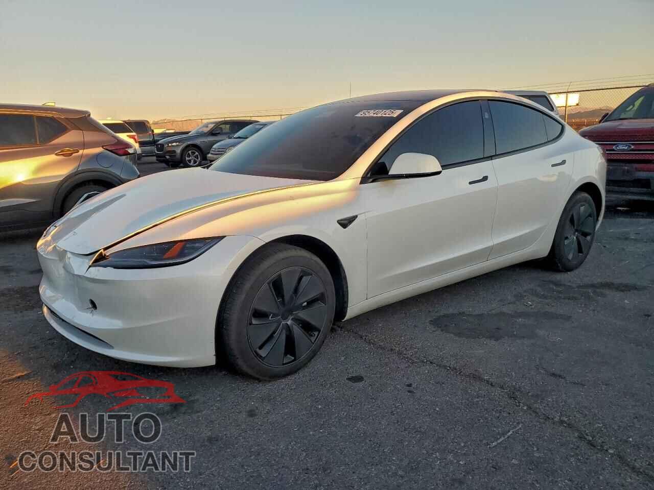 TESLA MODEL 3 2025 - 5YJ3E1EA0SF060046