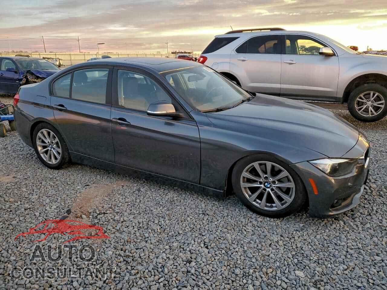 BMW 3 SERIES 2016 - WBA8E5G50GNU22122