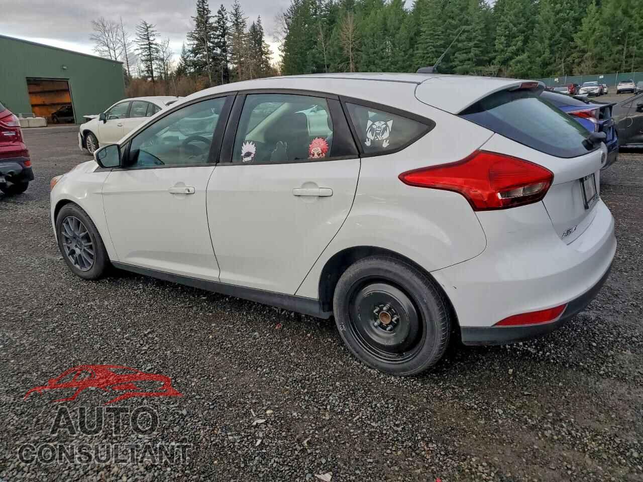 FORD FOCUS 2015 - 1FADP3K29FL316183
