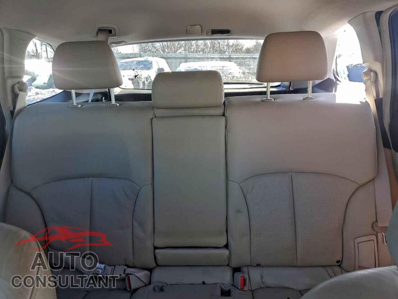 SUBARU OUTBACK 2011 - 4S4BRDJC8B2354799
