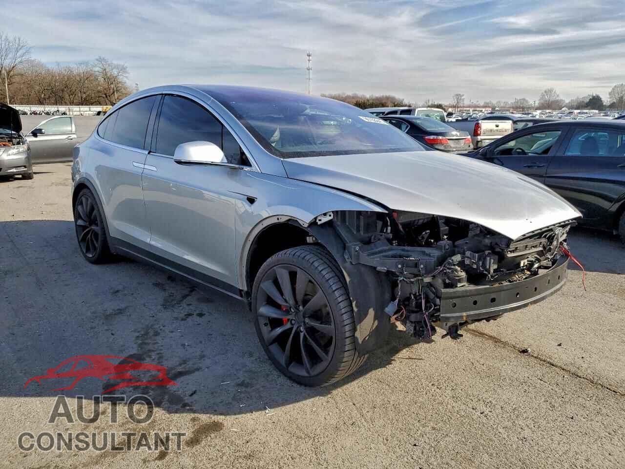 TESLA MODEL X 2016 - 5YJXCBE44GF008174