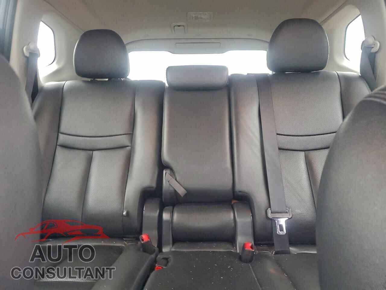 NISSAN ROGUE 2019 - 5N1AT2MV3KC842132