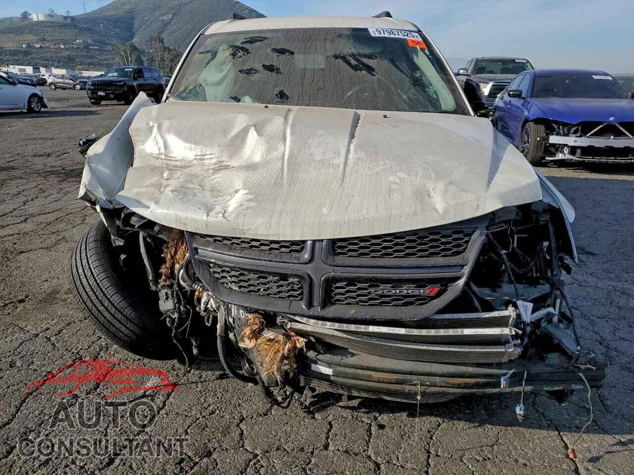 DODGE JOURNEY 2017 - 3C4PDCBB0HT562529