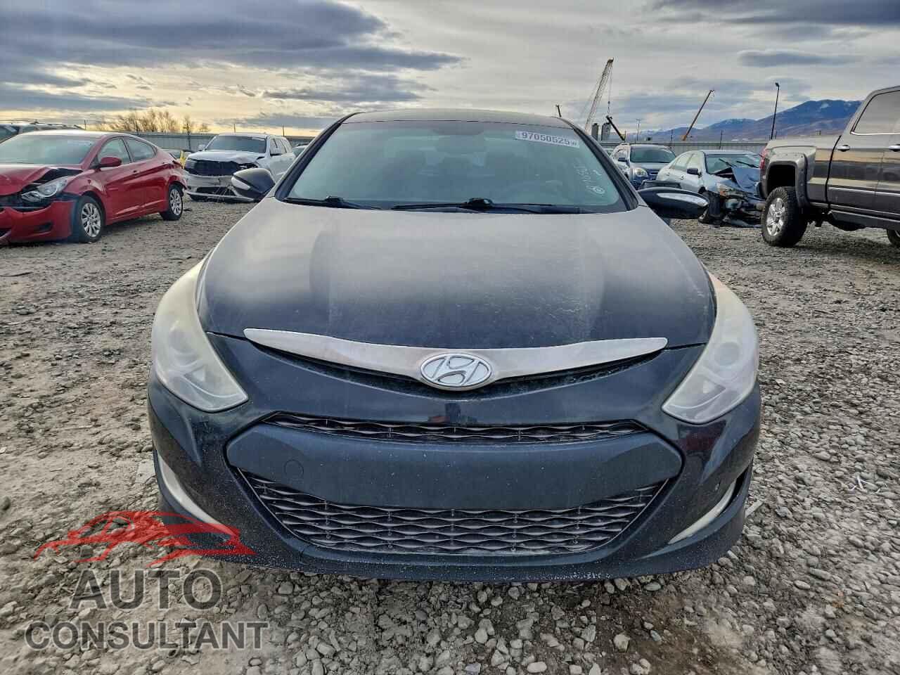 HYUNDAI SONATA 2015 - KMHEC4A49FA123185