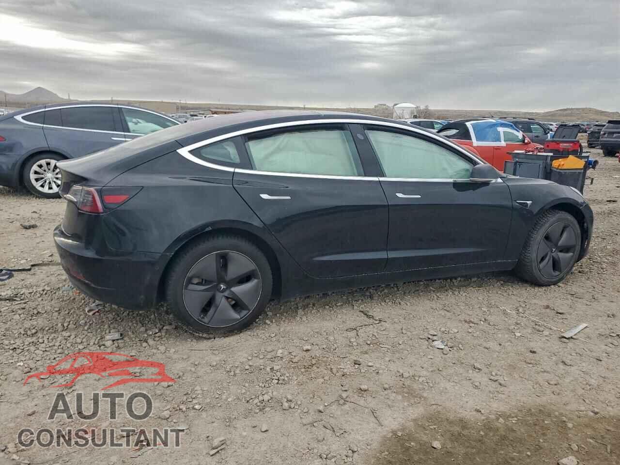 TESLA MODEL 3 2018 - 5YJ3E1EA6JF157475