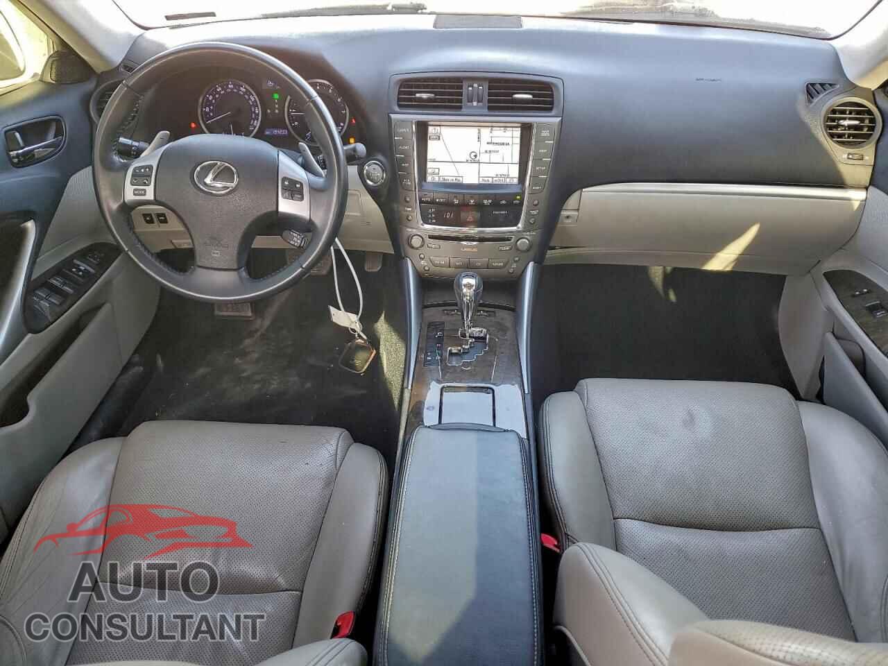 LEXUS IS 2012 - JTHBF5C25C5181040