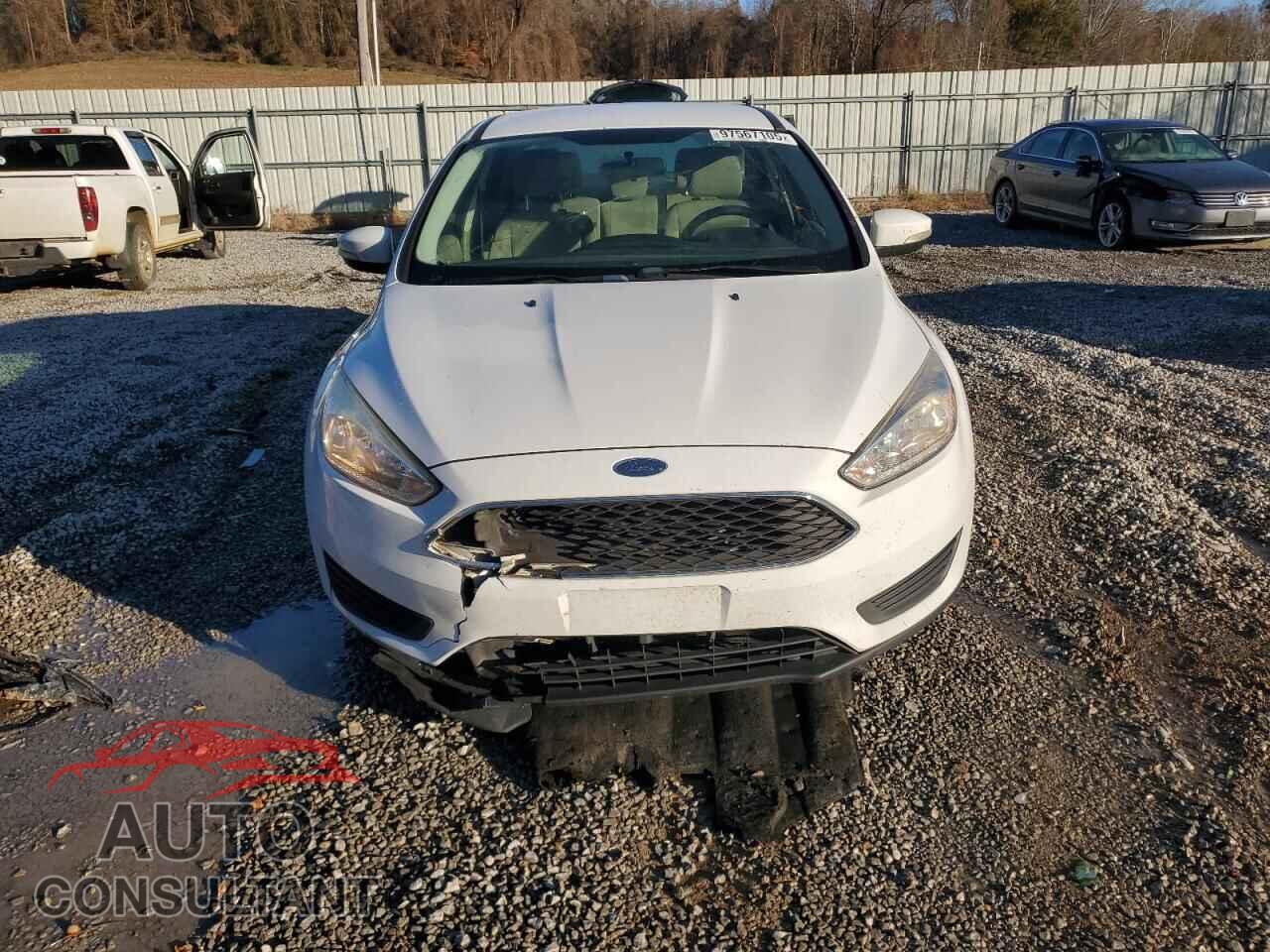 FORD FOCUS 2017 - 1FADP3F21HL337722