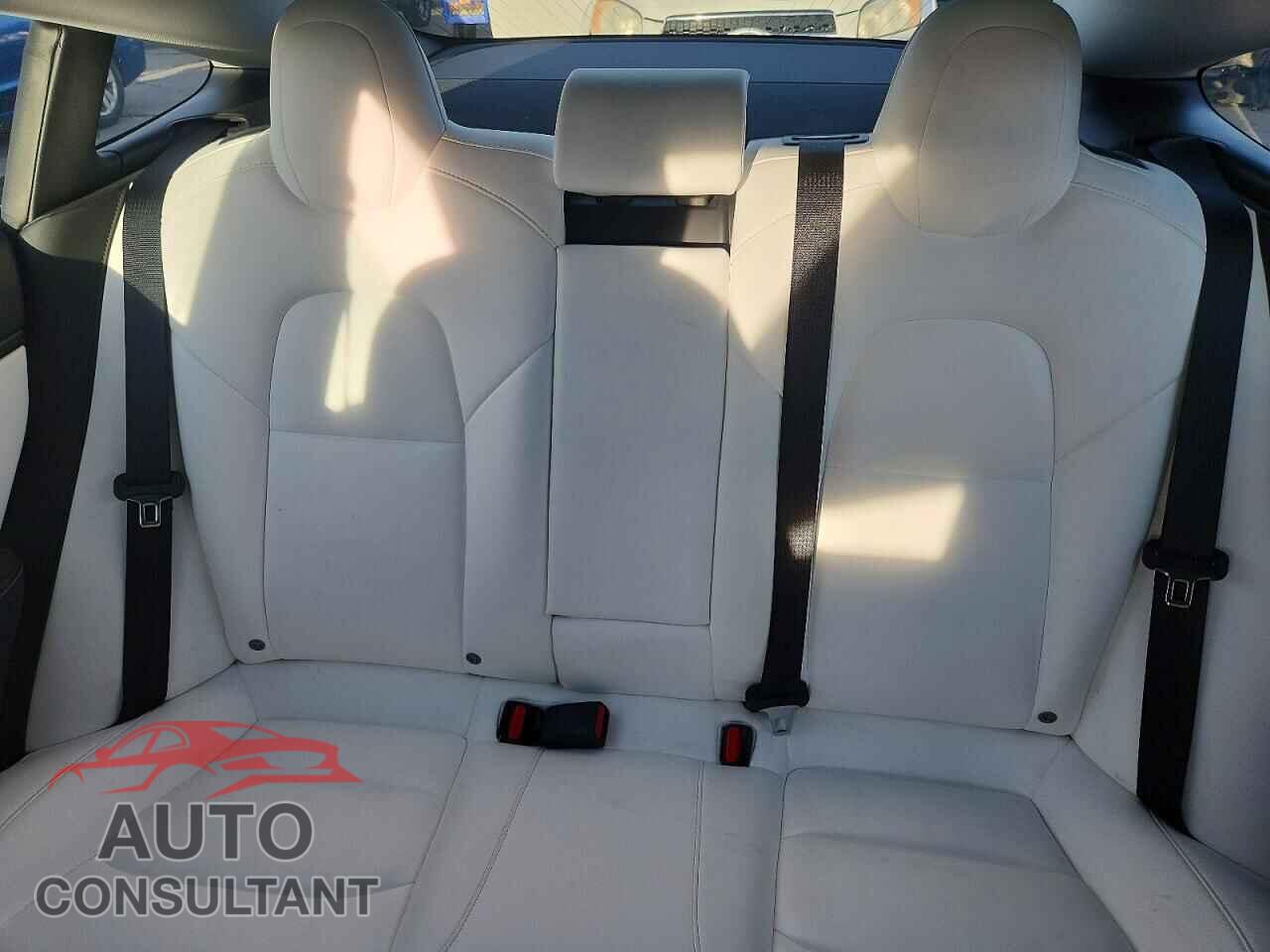 TESLA MODEL 3 2020 - 5YJ3E1EB6LF622400