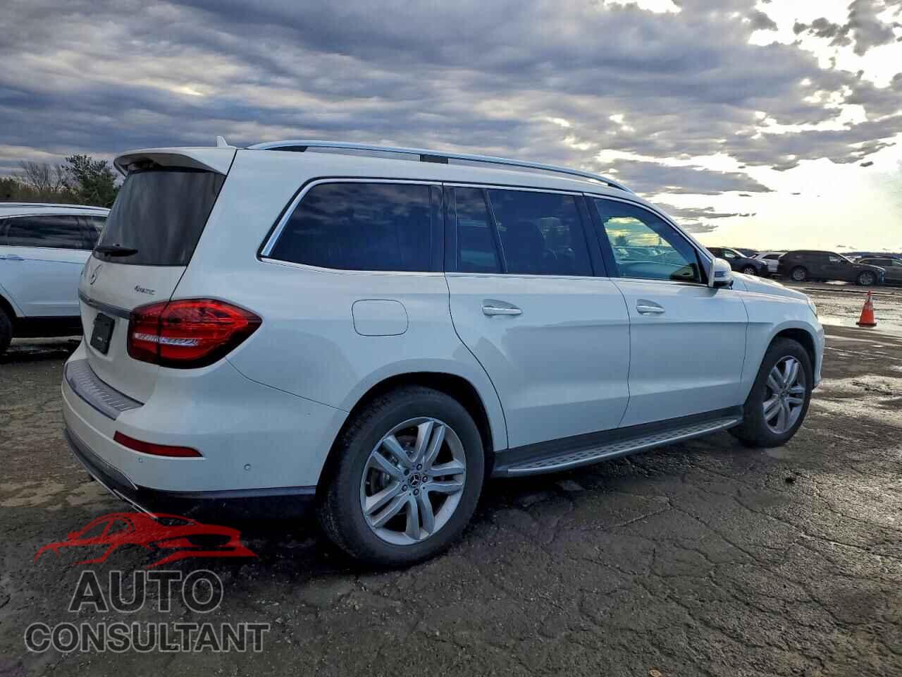 MERCEDES-BENZ GLS-CLASS 2018 - 4JGDF6EE9JB017758