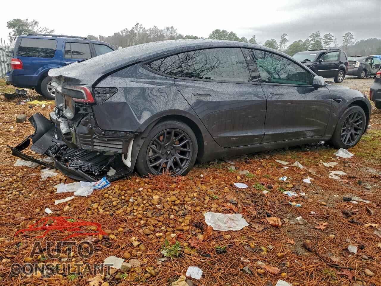 TESLA MODEL 3 2025 - 5YJ3E1EA0SF884516