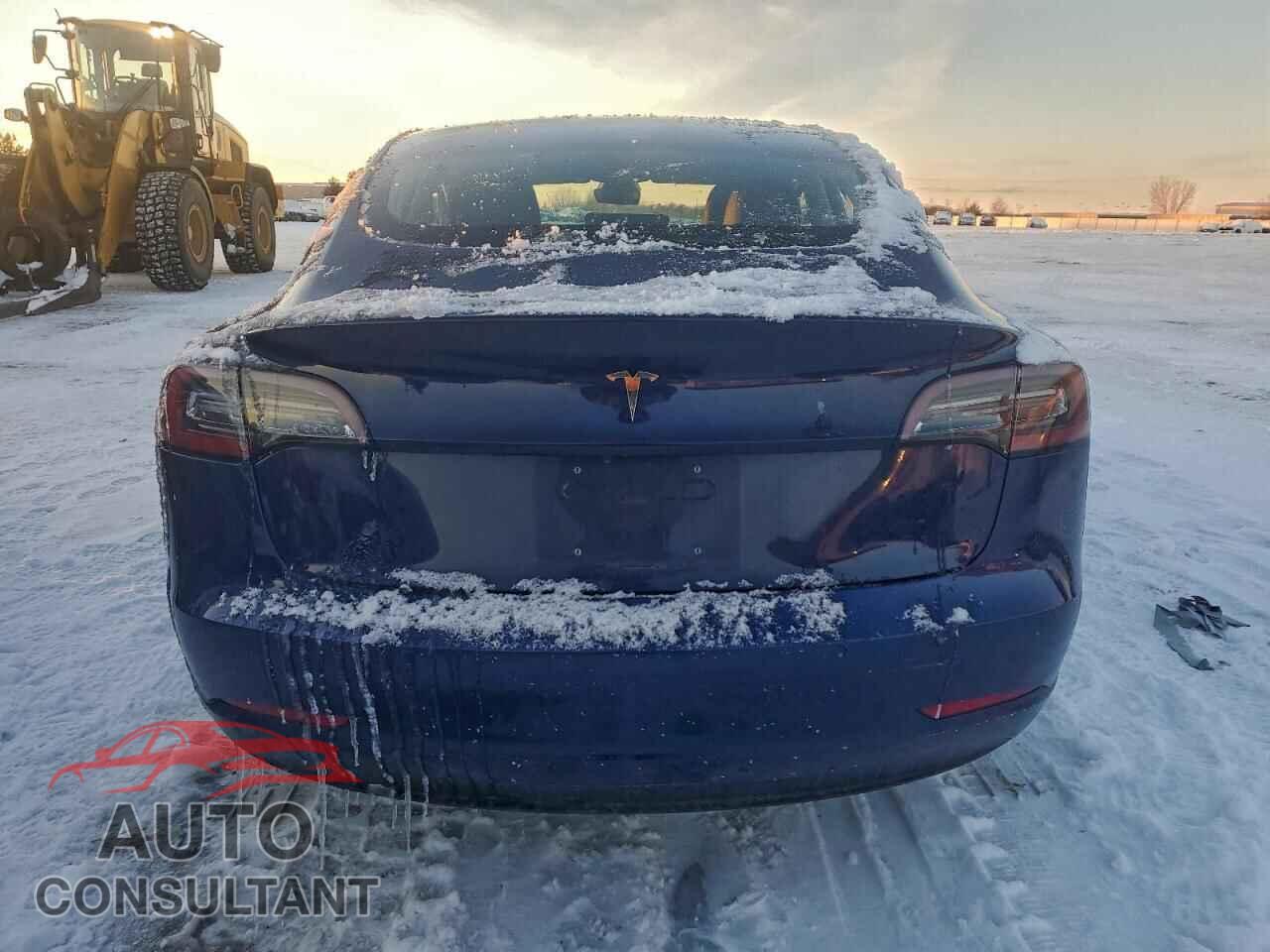 TESLA MODEL 3 2018 - 5YJ3E1EB7JF088207