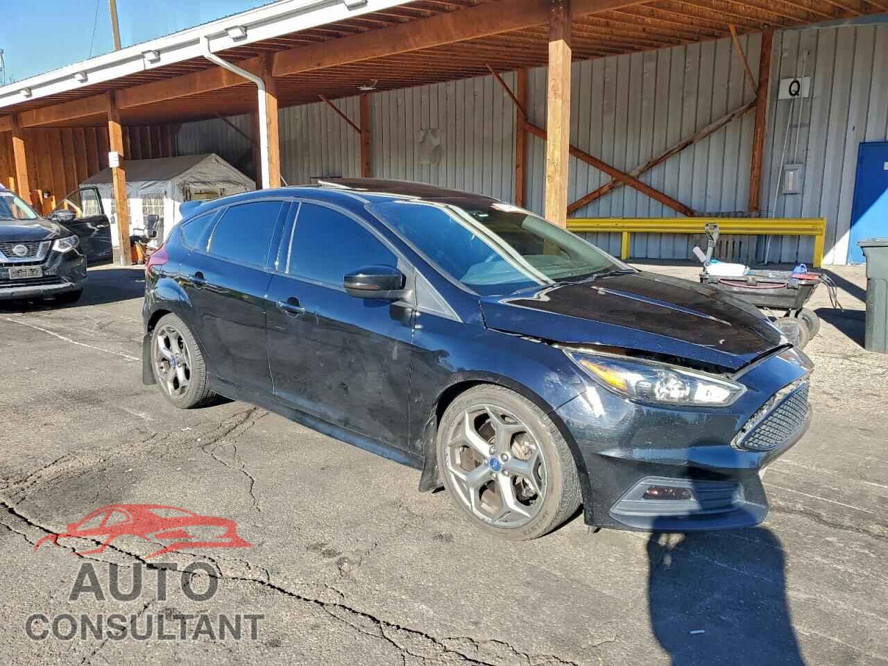 FORD FOCUS 2017 - 1FADP3L92HL343157