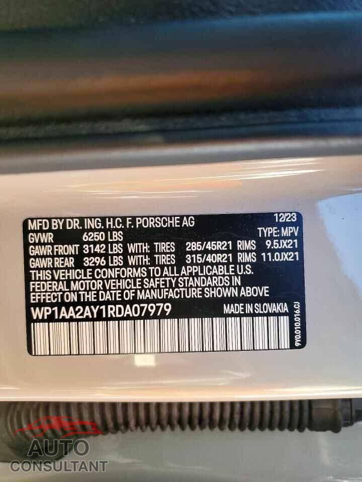 PORSCHE CAYENNE 2024 - WP1AA2AY1RDA07979