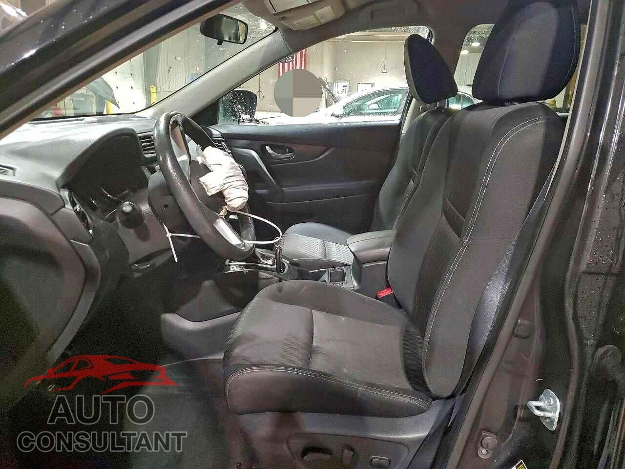 NISSAN ROGUE 2017 - KNMAT2MV8HP574930