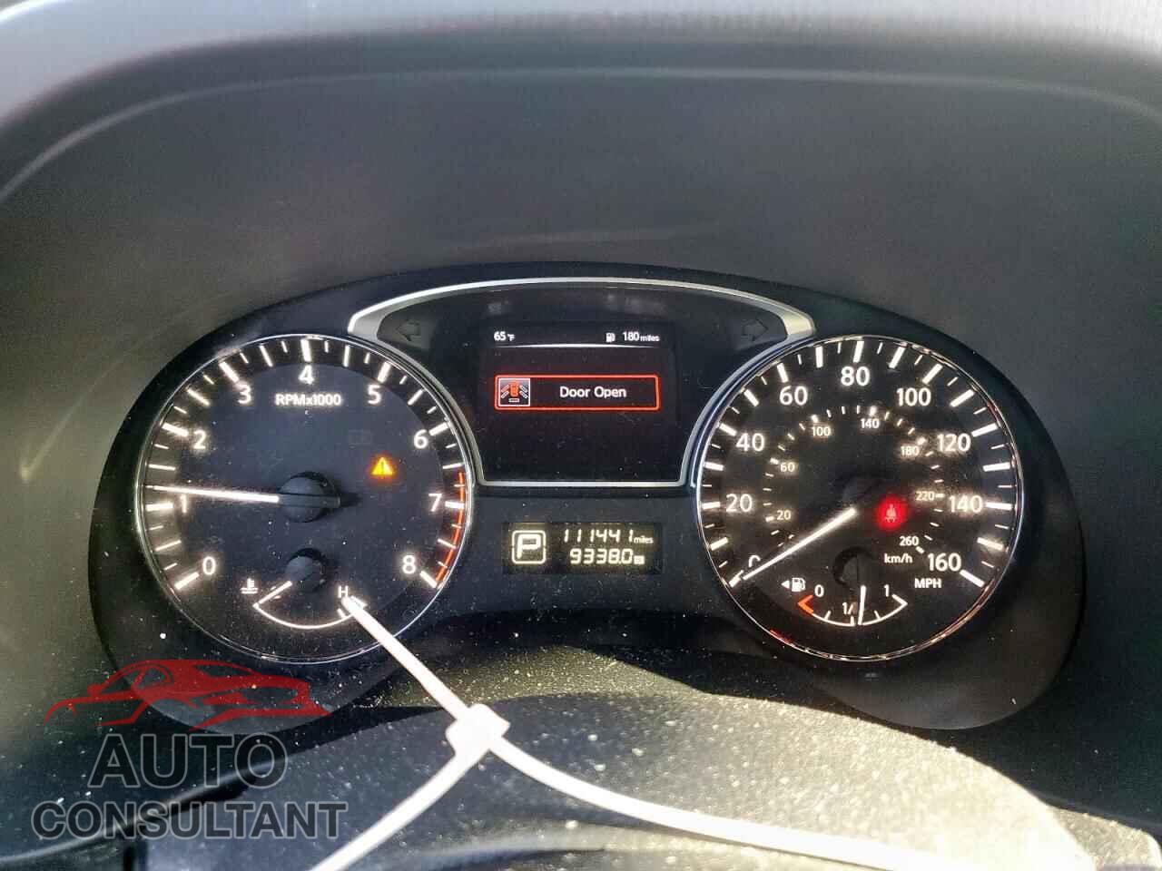 NISSAN PATHFINDER 2015 - 5N1AR2MN5FC709750