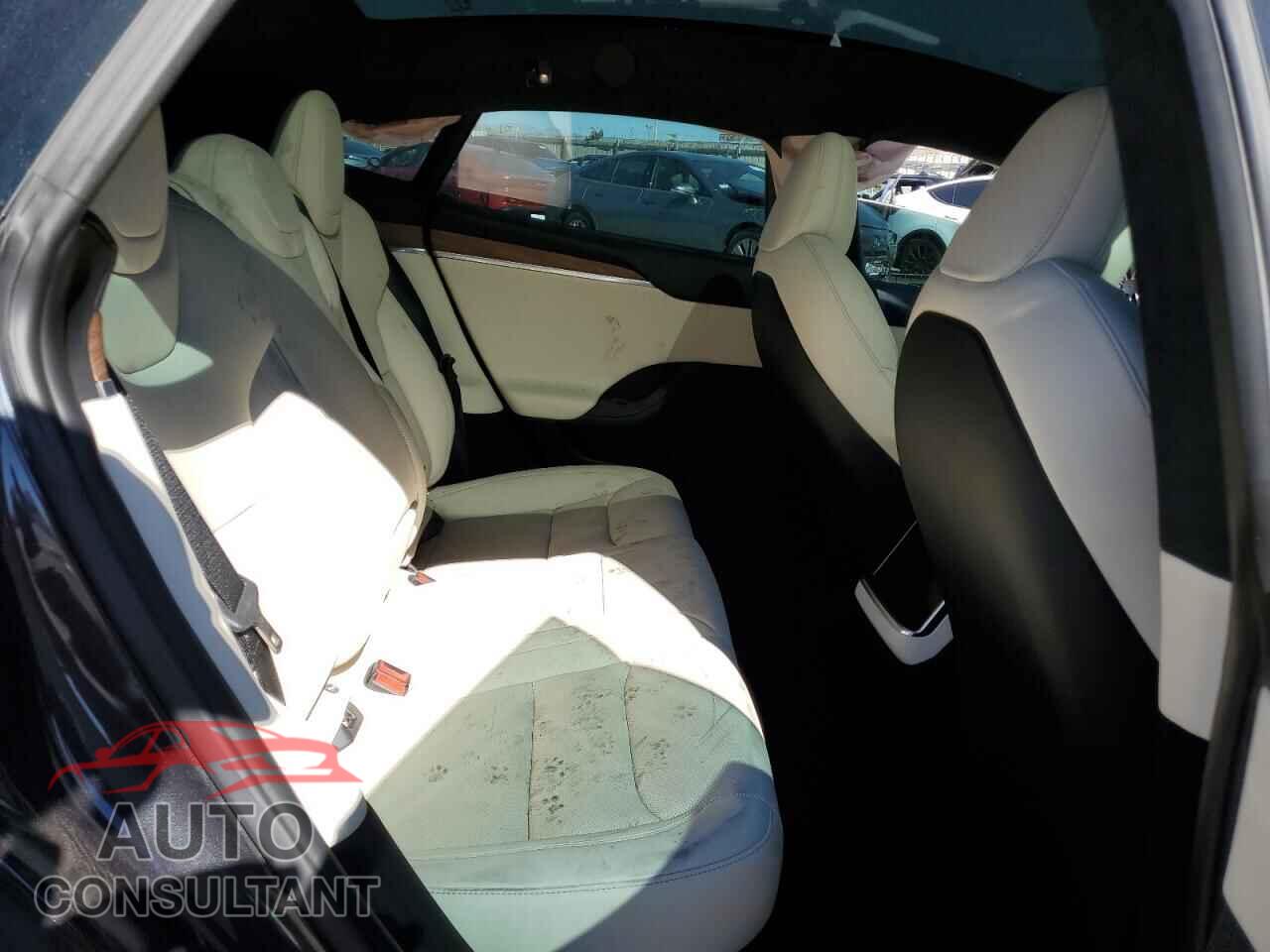 TESLA MODEL S 2024 - 5YJSA1E56RF537597