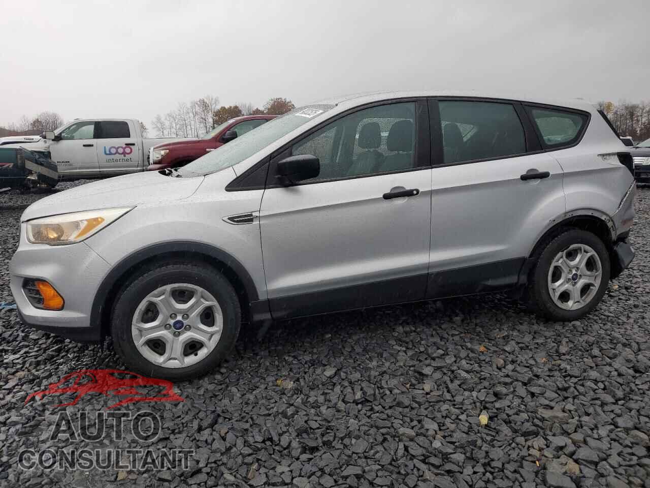 FORD ESCAPE 2017 - 1FMCU0F73HUB98935