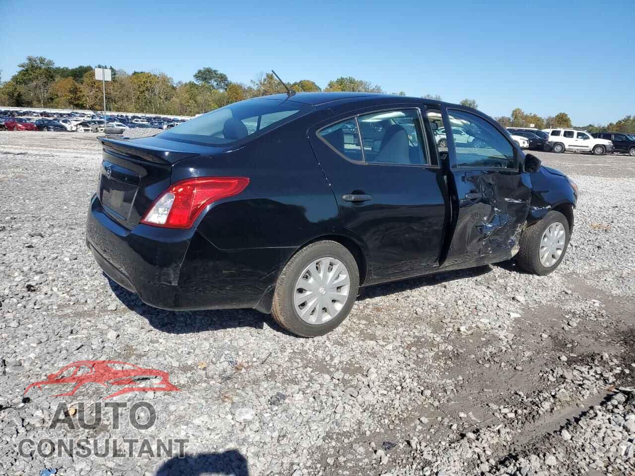 NISSAN VERSA 2017 - 3N1CN7AP3HL907930