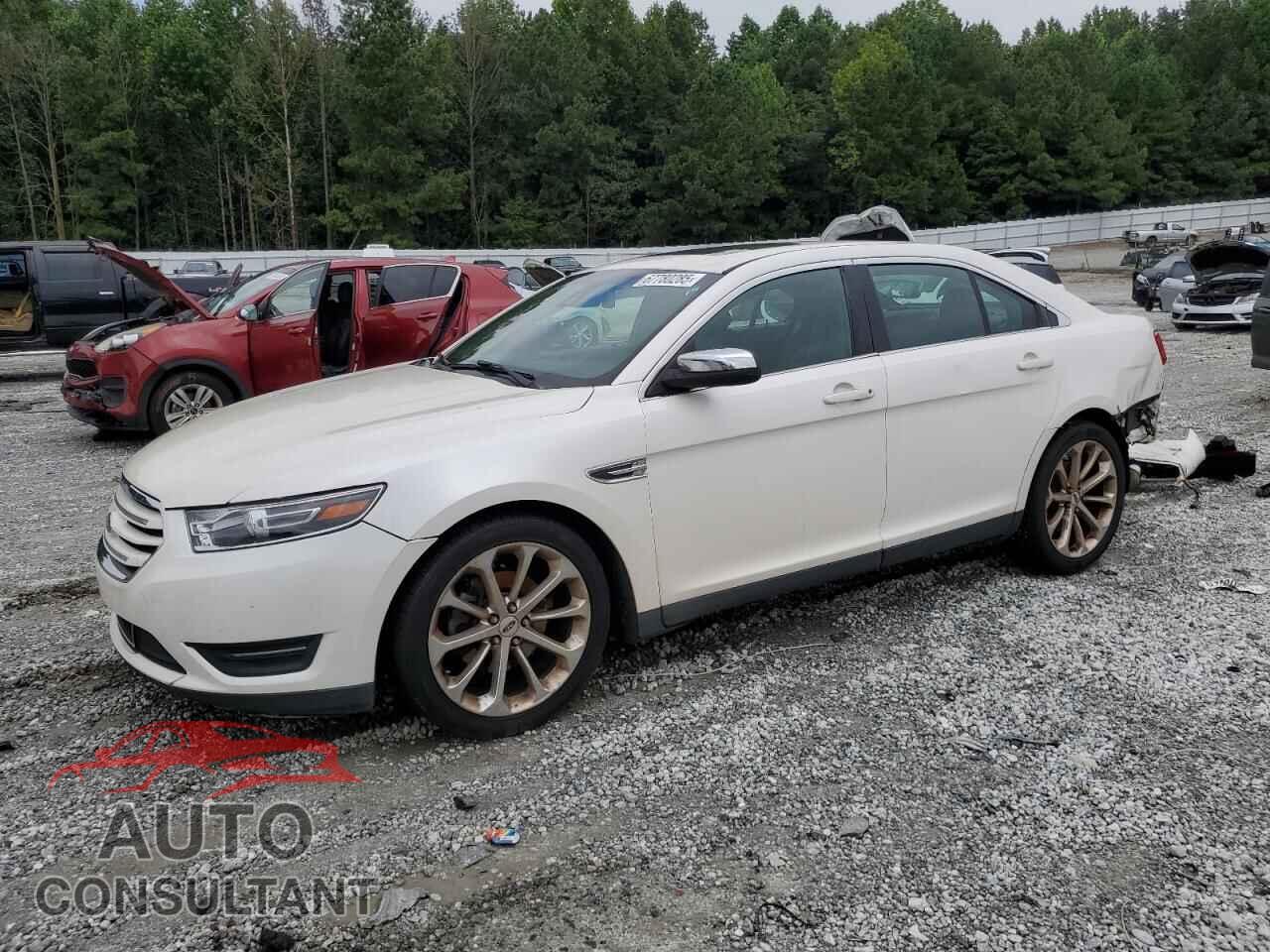 FORD TAURUS 2018 - 1FAHP2F89JG102886