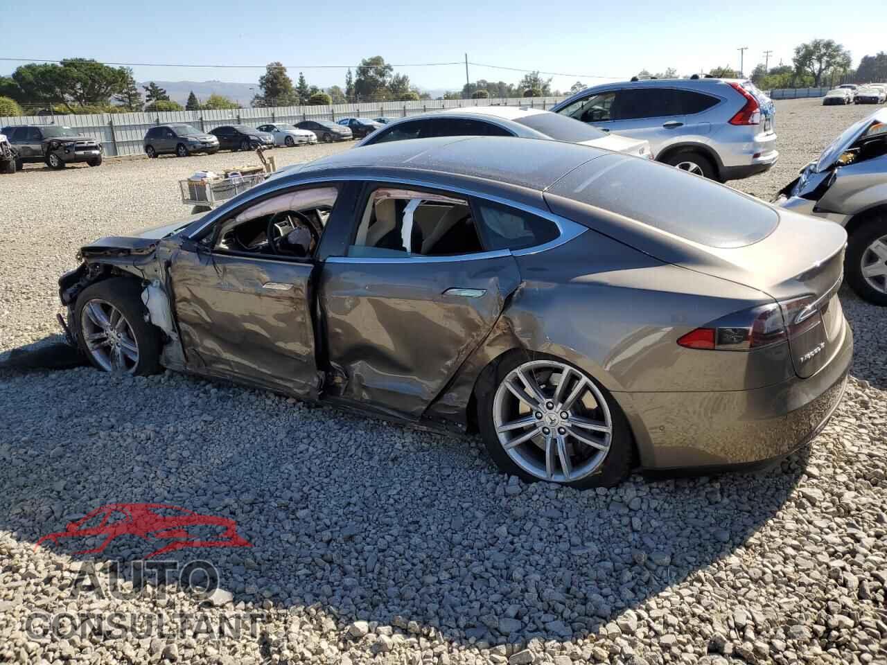 TESLA MODEL S 2015 - 5YJSA1S22FF086190