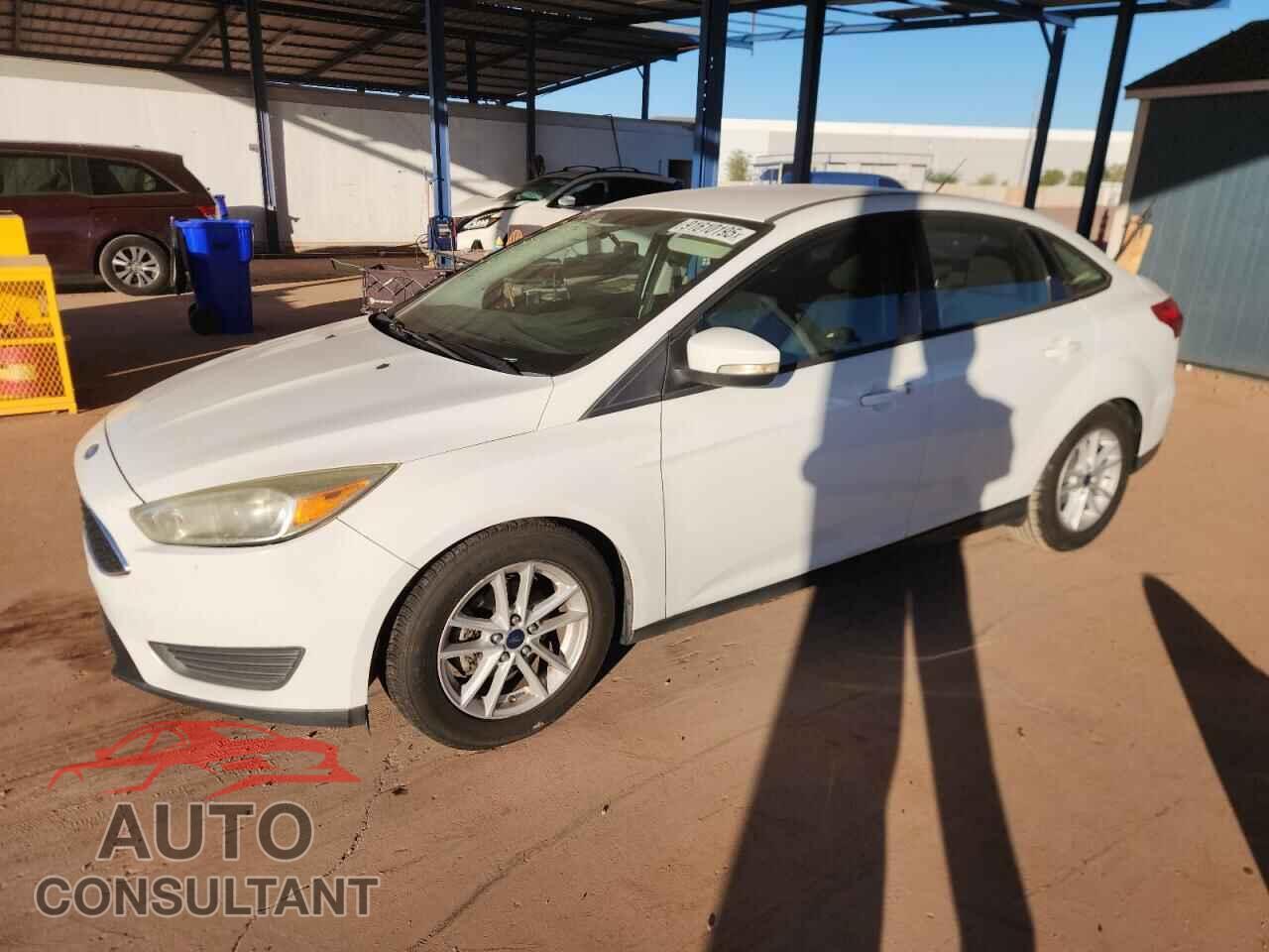 FORD FOCUS 2015 - 1FADP3F26FL263792