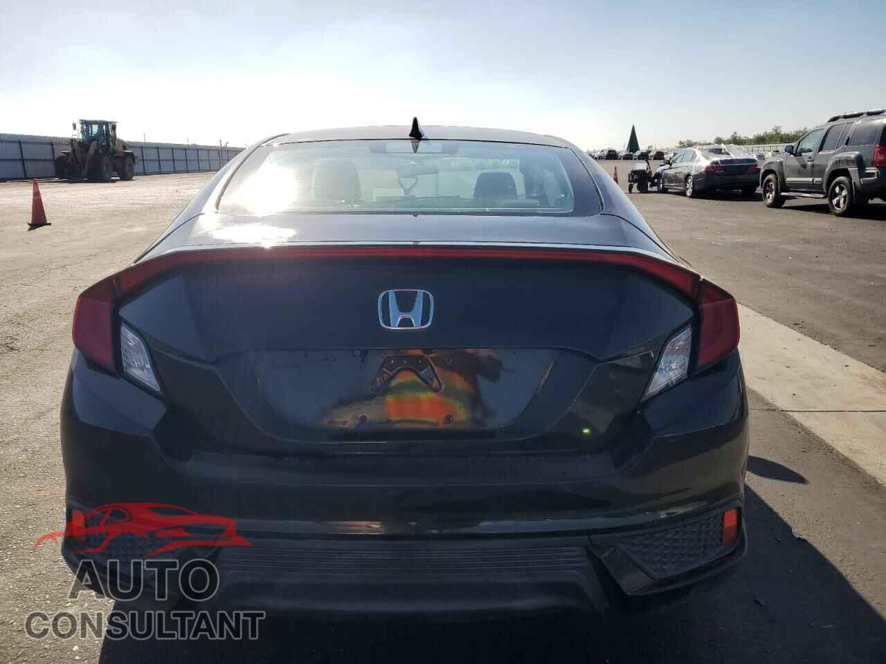 HONDA CIVIC 2018 - 2HGFC3B39JH356178