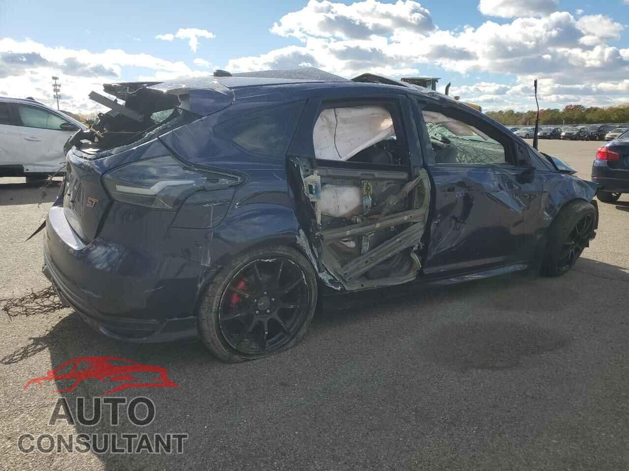 FORD FOCUS 2017 - 1FADP3L90HL234096