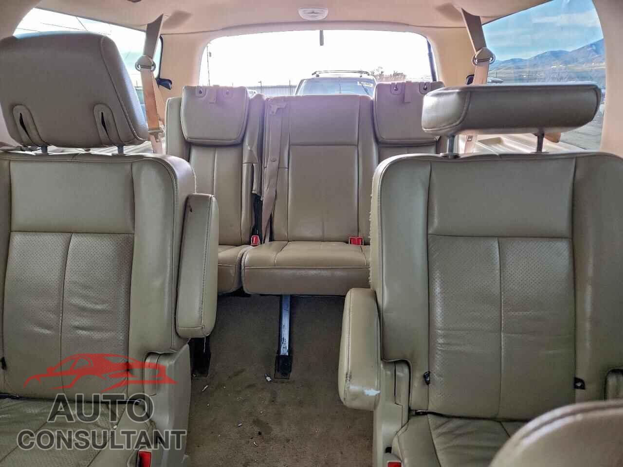 FORD EXPEDITION 2011 - 1FMJK1J57BEF41062