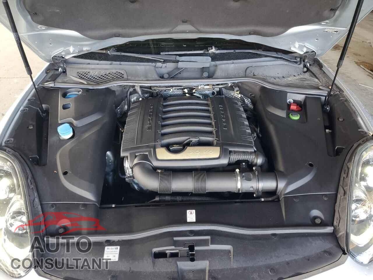 PORSCHE CAYENNE 2018 - WP1AA2A23JKA06666