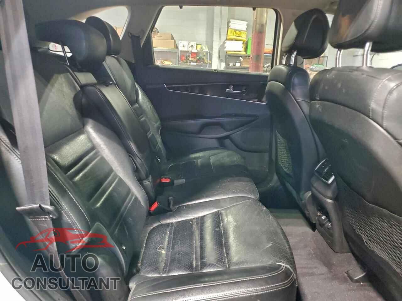 KIA SORENTO 2016 - 5XYPHDA51GG094161