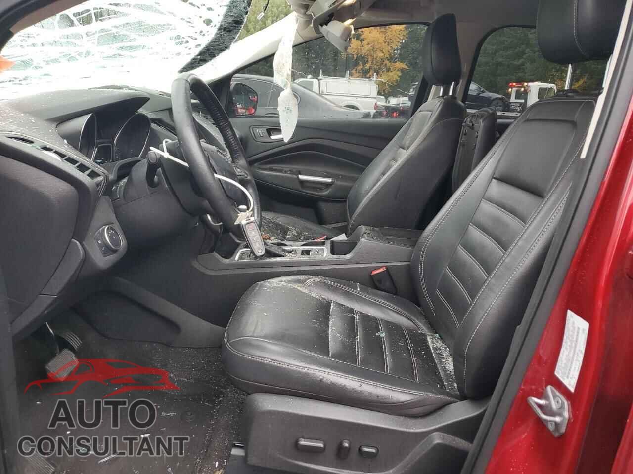 FORD ESCAPE 2018 - 1FMCU9J90JUB48223