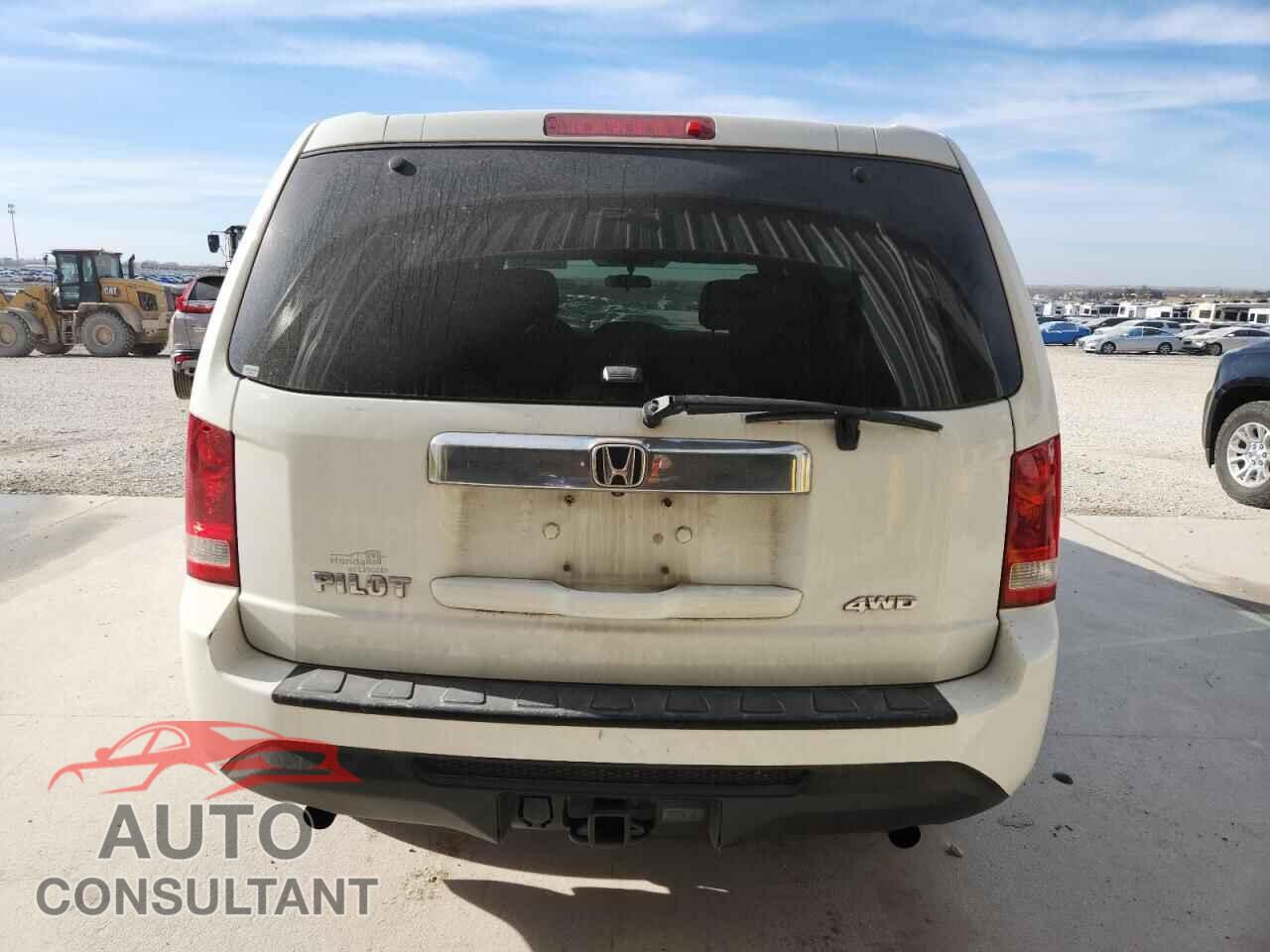 HONDA PILOT 2013 - 5FNYF4H22DB082156