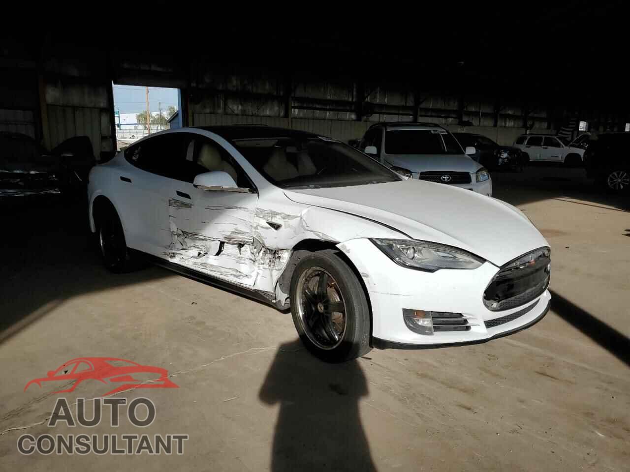TESLA MODEL S 2013 - 5YJSA1CP9DFP16472