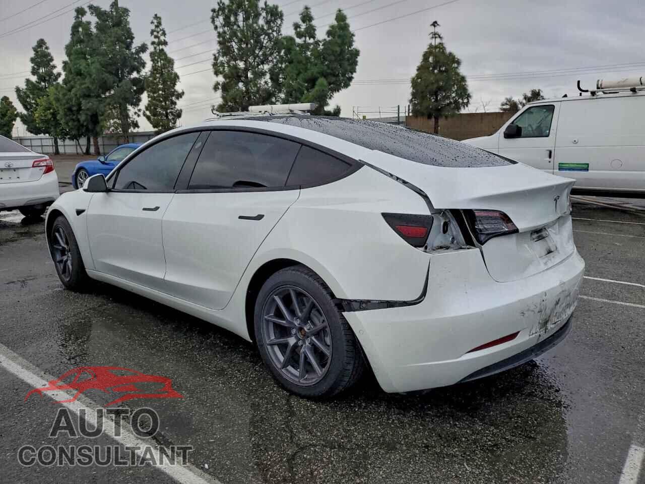 TESLA MODEL 3 2021 - 5YJ3E1EA5MF930537