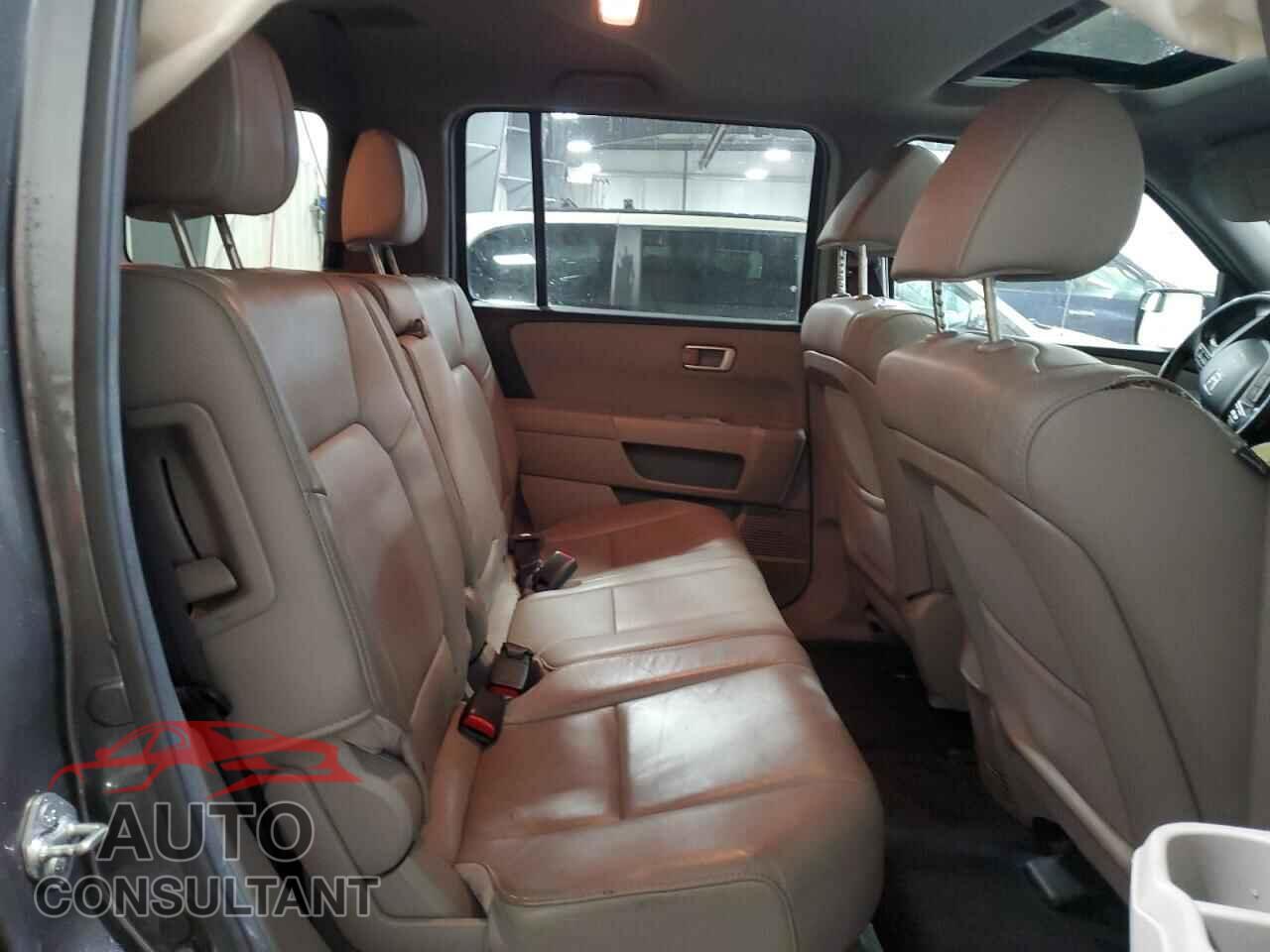 HONDA PILOT 2013 - 5FNYF4H57DB009746
