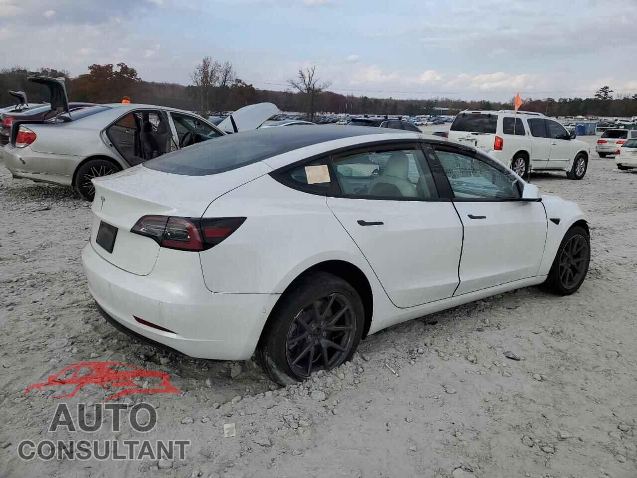 TESLA MODEL 3 2022 - 5YJ3E1EA8NF315952