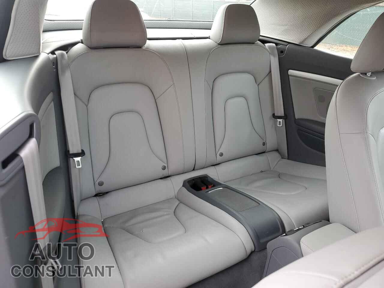 AUDI A5 2014 - WAUAFAFH0EN014185