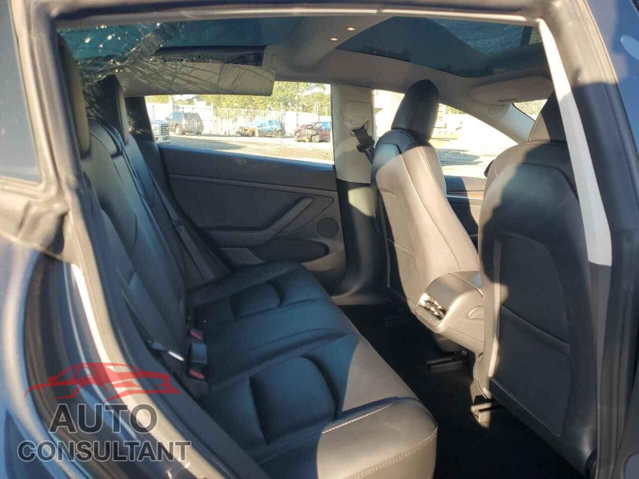 TESLA MODEL 3 2022 - 5YJ3E1EB4NF251675