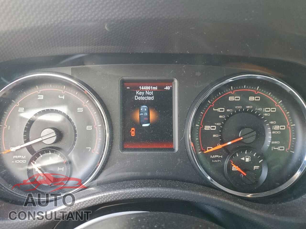 DODGE CHARGER 2013 - 2C3CDXHG2DH592468
