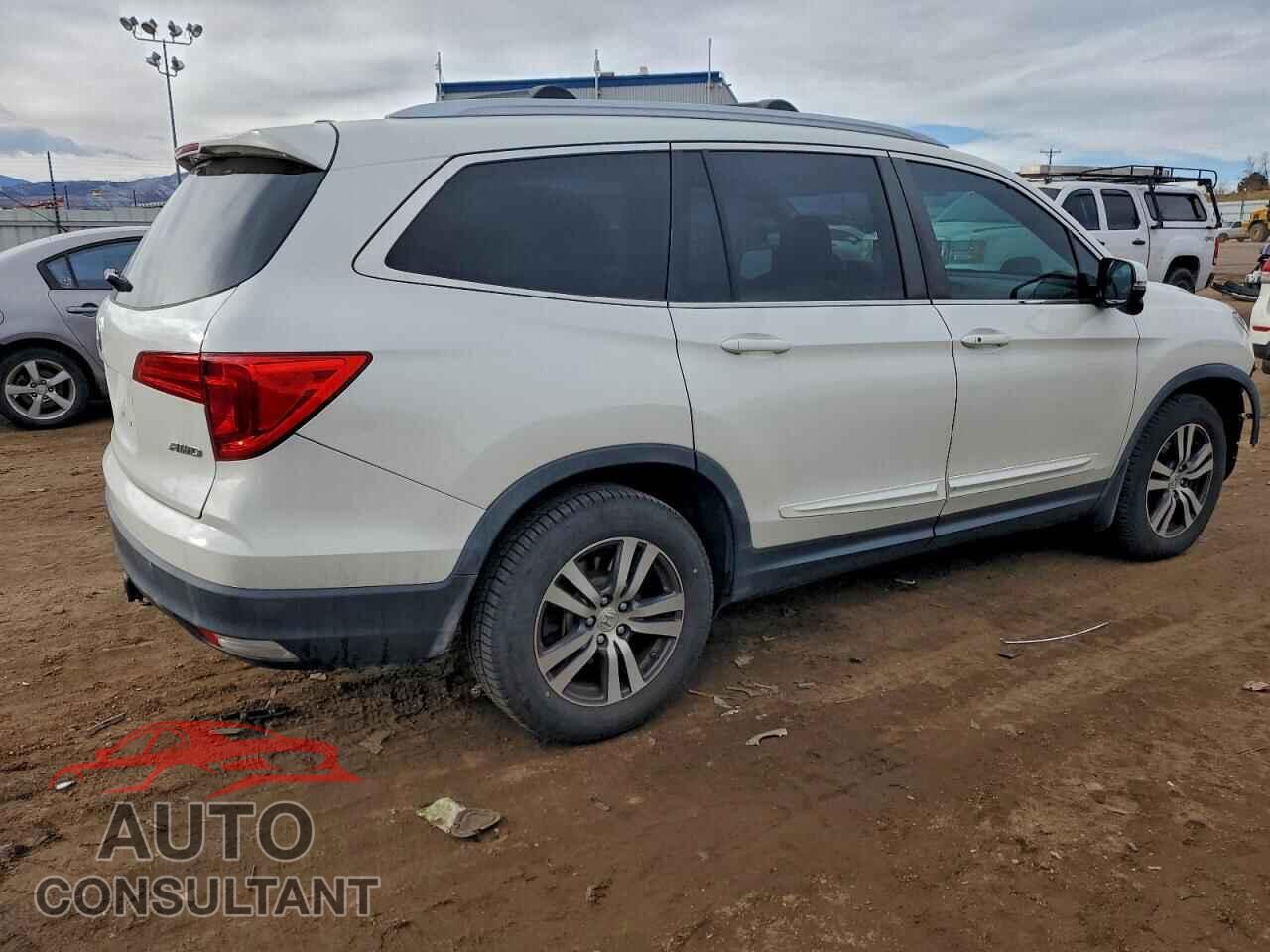HONDA PILOT 2017 - 5FNYF6H58HB061839
