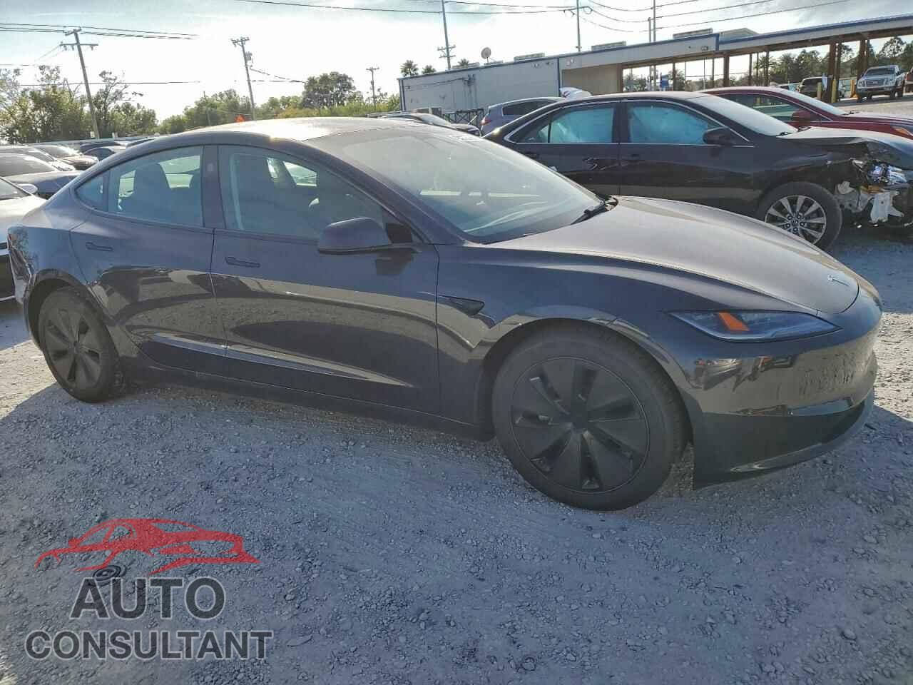 TESLA MODEL 3 2024 - 5YJ3E1EA5RF754838